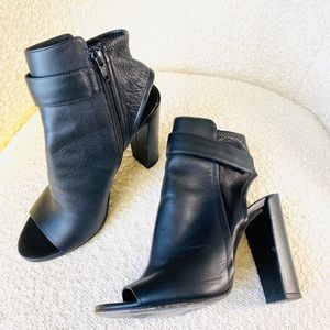 Vince Brigham Open Toe Black Leather Booties (6.5)